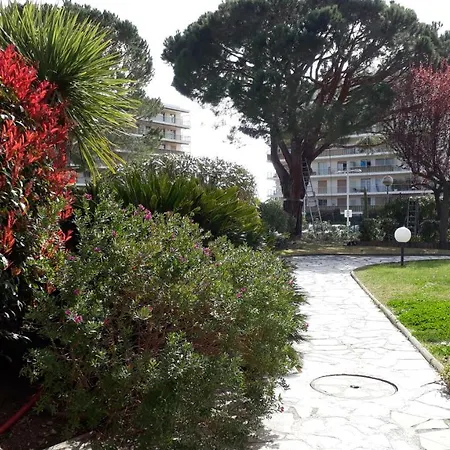 Zengarden Pool,3bedrooms,lit Bebe Beach800m,box&wifi Daire Antibes